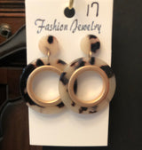 Earrings - $10 - Pink Peach Boutique