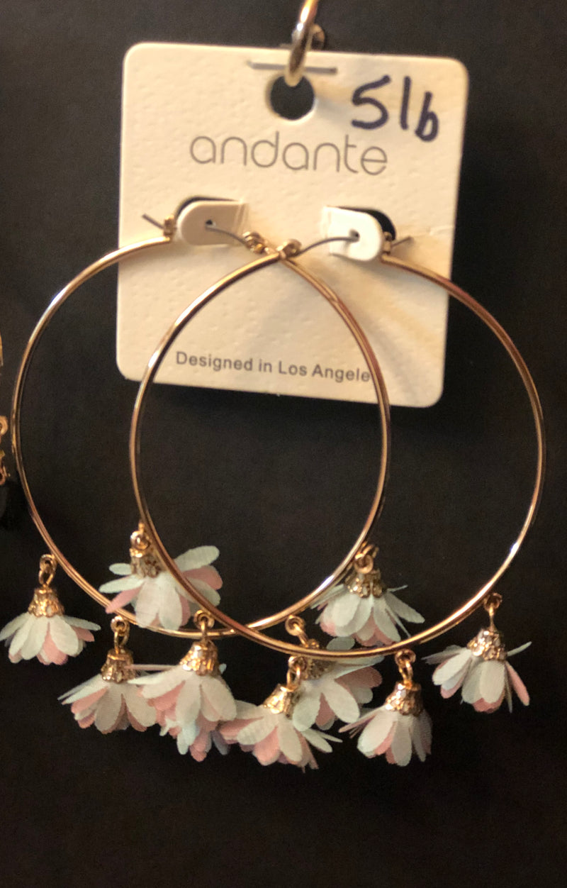 Earrings - $15 - Pink Peach Boutique