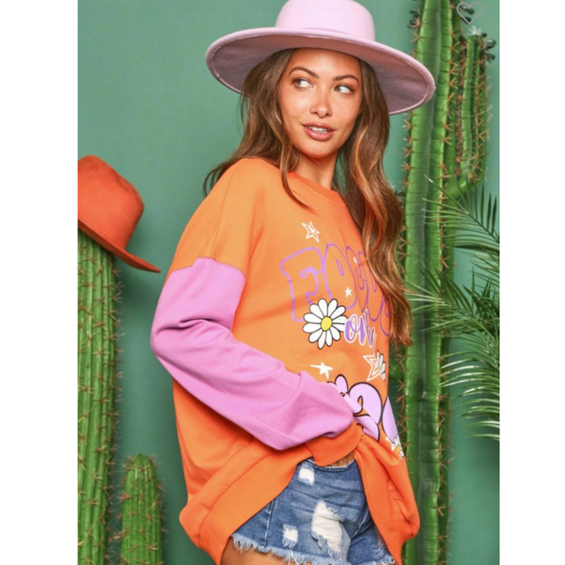 focus on the good screen print graphic sweatshirt - pink peach boutique
